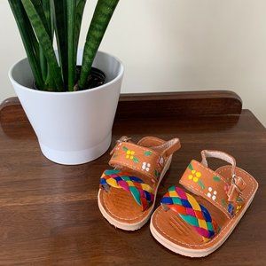 Girl's mexican style sandal